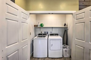 House (1 Bedroom) | Interior