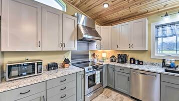 House (1 Bedroom) | Interior