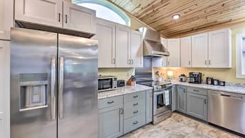 House (1 Bedroom) | Interior