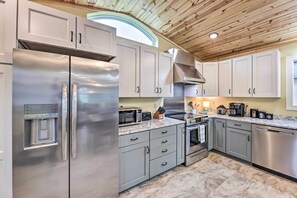 House (1 Bedroom) | Interior