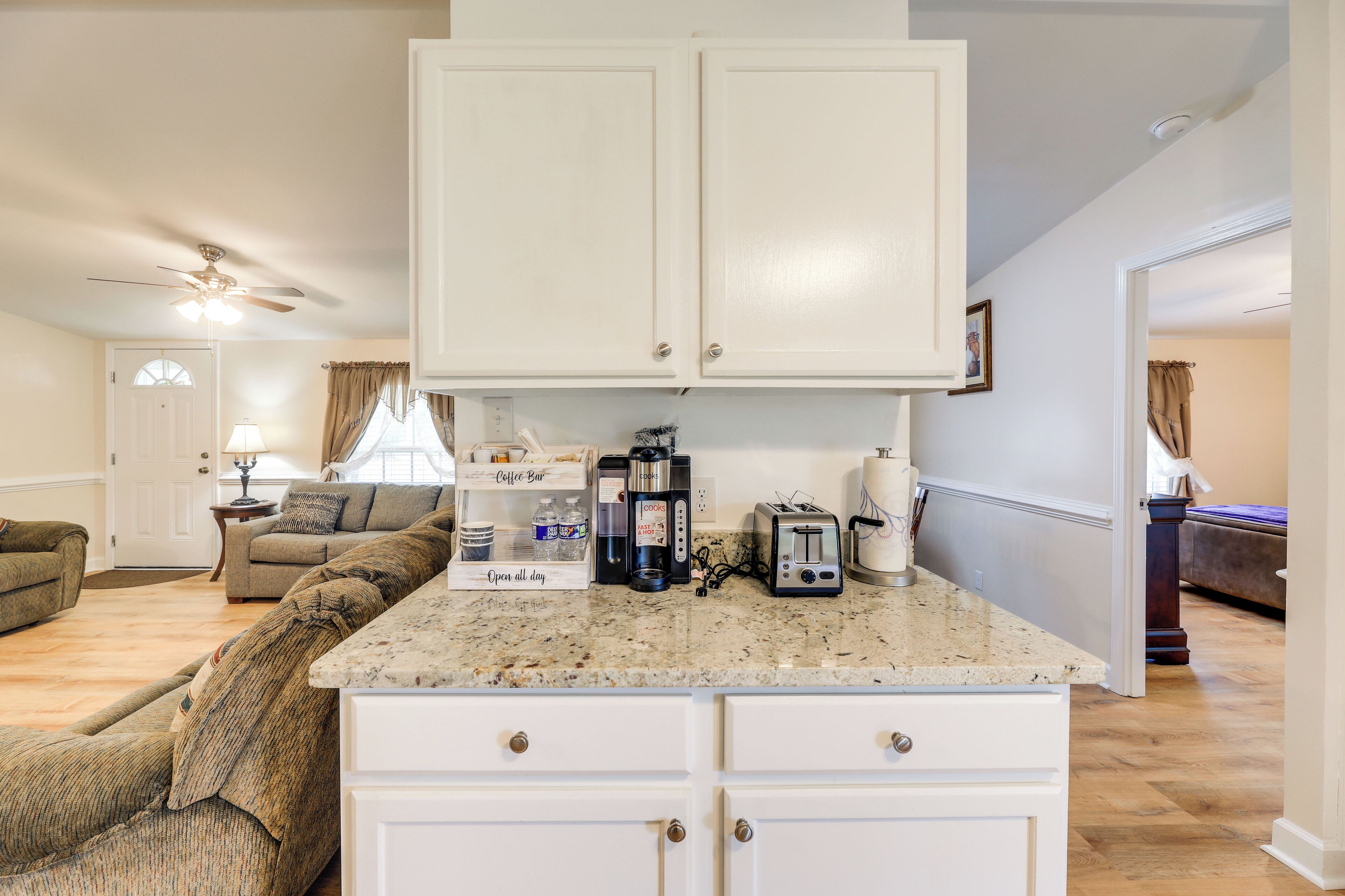 House (3 Bedrooms) | Interior