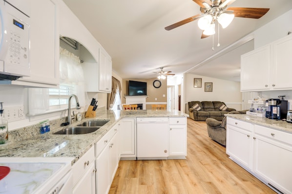 House (3 Bedrooms) | Interior - Cozy New Bern Getaway < 2 Mi to Trent River! (New Bern)