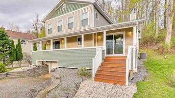 House (3 Bedrooms) | Front of property