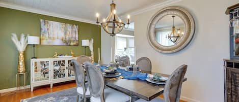 House (4 Bedrooms) | Interior