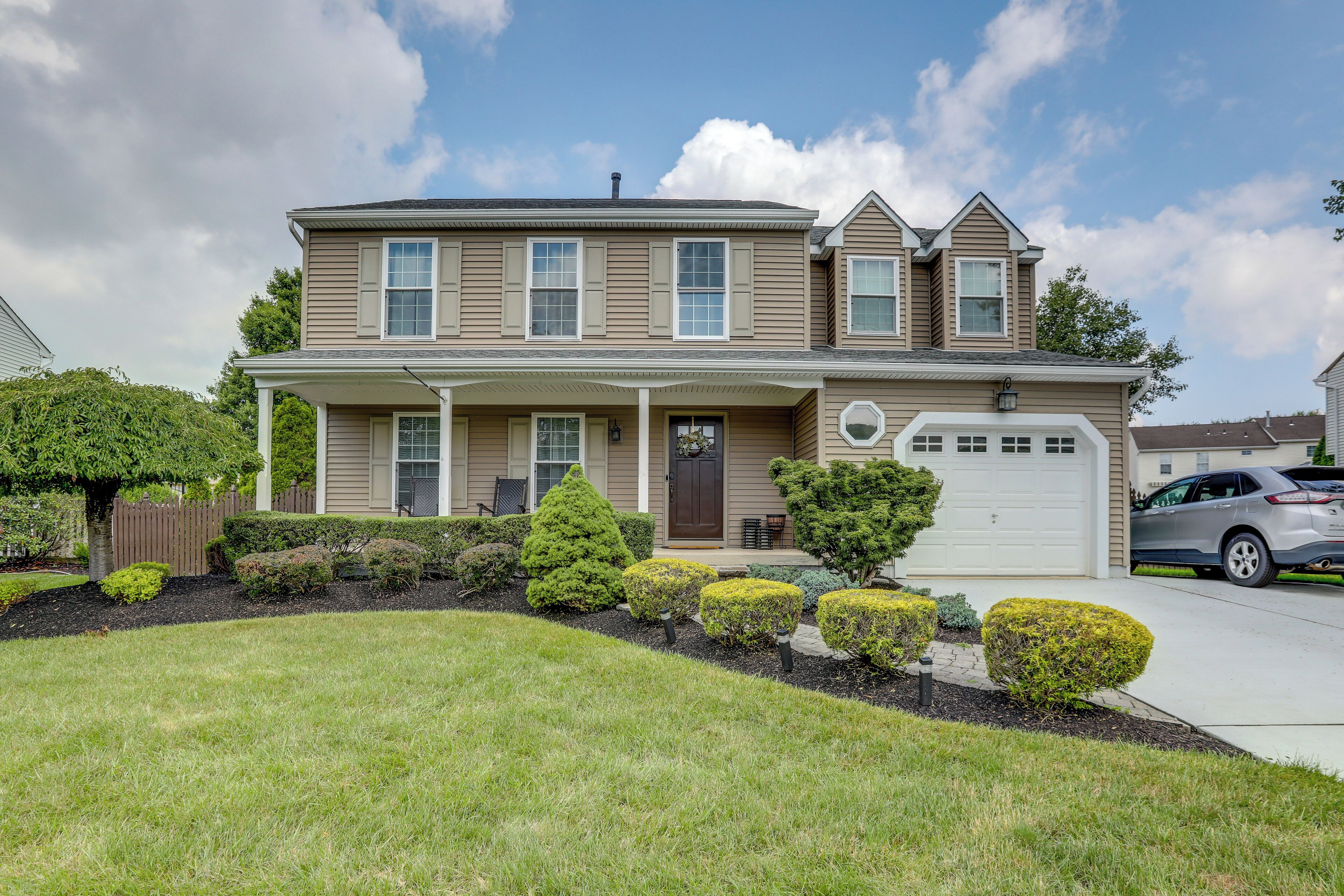 المنشأة من الداخل