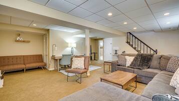 House (4 Bedrooms) | Interior