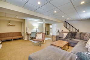 Talo (4 Bedrooms) | Sisätilat