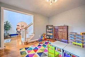 House (4 Bedrooms) | Interior - Tranquil Greensboro Home w/ Fire Pit! (Greensboro)