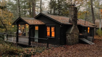 Rumah (2 Bedrooms) | Bagian depan properti