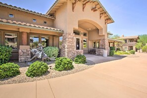 Apartment (2 Bedrooms) | Interior - Scottsdale Condo w/ Balcony & Resort Amenities! (Scottsdale)