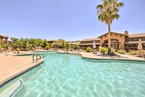 Apartment (2 Bedrooms) | Front of property - Scottsdale Condo w/ Balcony & Resort Amenities! (Scottsdale)