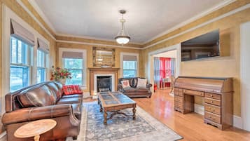 House (2 Bedrooms) | Front of property