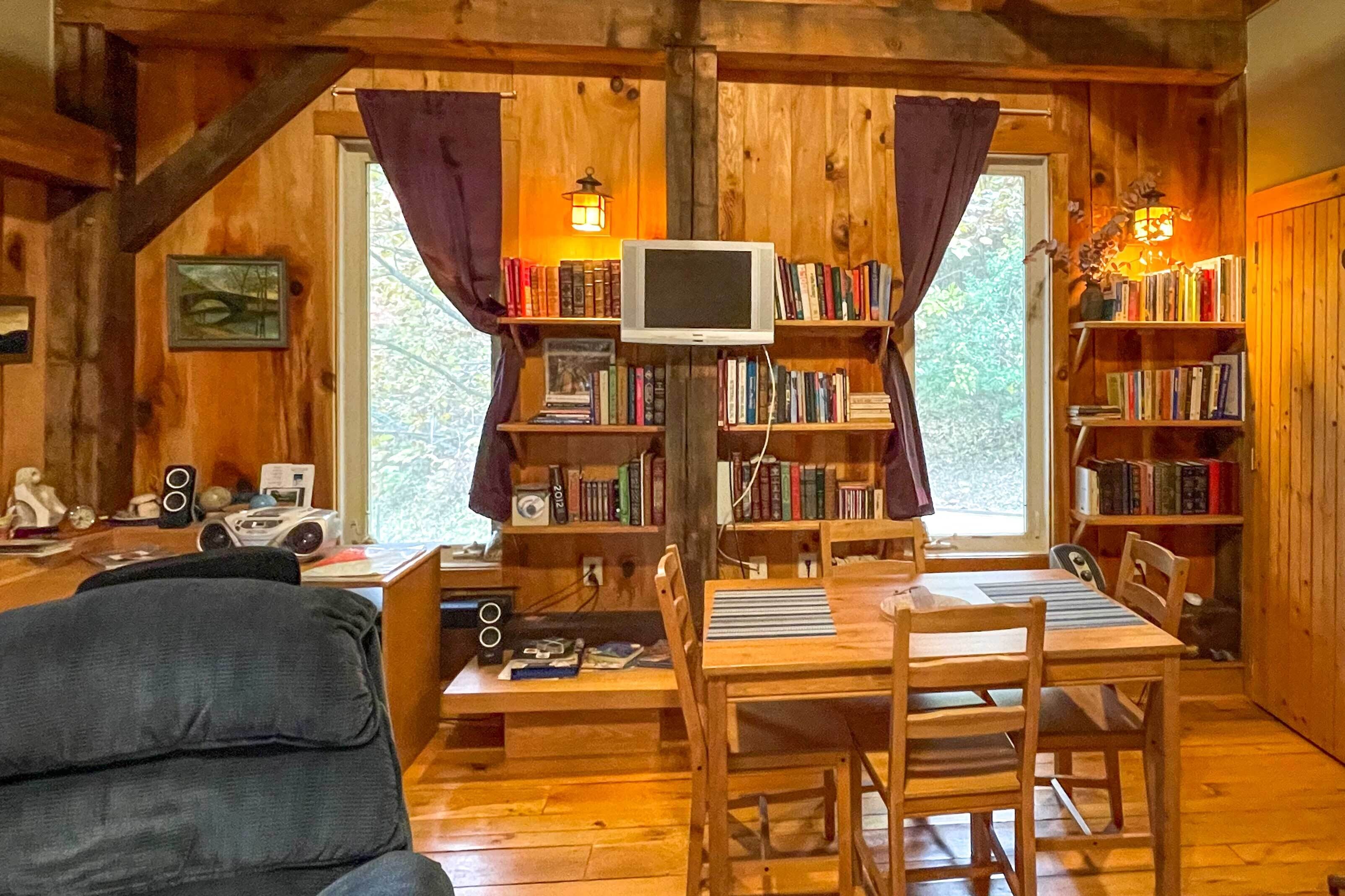 Apartment (0 Bedroom) | Interior