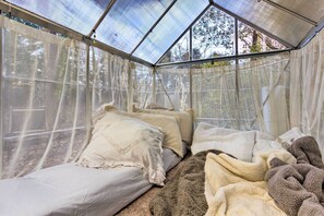 Interior - Tranquil Abode w/ Garden, Sauna & Cold Plunge (Asheville)