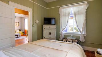 Cottage (2 Bedrooms) | Interior