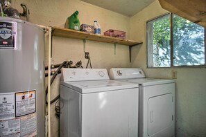 Cottage (2 Bedrooms) | Interior