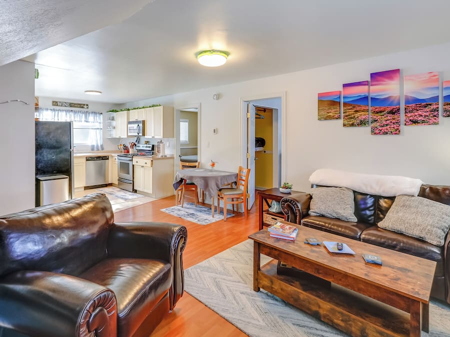 Apartment (2 Bedrooms) | Front of property