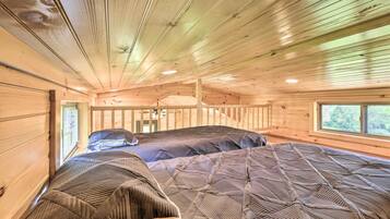 1 bedroom, iron/ironing board, bed sheets