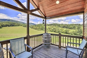 Property grounds - New! Luxury Mountain City Tiny Cabin: Near Hiking! (Mountain City)