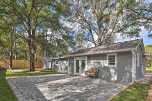 House (2 Bedrooms) | Interior - Apopka Getaway w/ Yard & Covered Patio (Apopka)