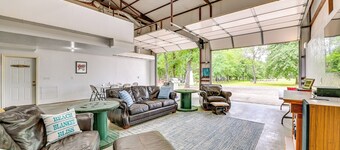 Spacious Lake Texoma Vacation Rental w/ Game Room!