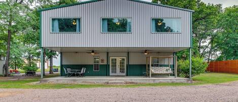 House (Multiple Bedrooms) | Front of property