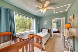 House (Multiple Bedrooms) | Interior - Spacious Lake Texoma Vacation Rental w/ Game Room! (Kingston)