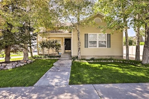 House (4 Bedrooms) | Exterior