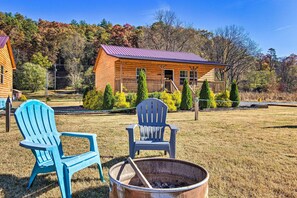 House (1 Bedroom) | Interior - 8 Mi to Great Smoky Mtn National Park: Cozy Cabin (Bryson City)