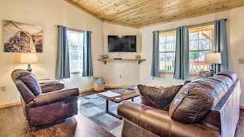 House (1 Bedroom) | Interior