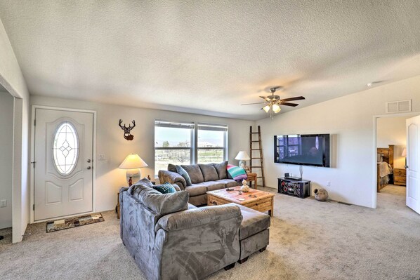 House (3 Bedrooms) | Interior