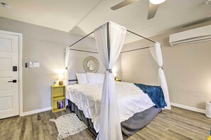 Apartment (0 Bedroom) | Interior