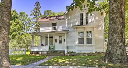 Menomonie Apartment: Walk to Lake Monomin!