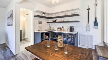 House (1 Bedroom) | Interior