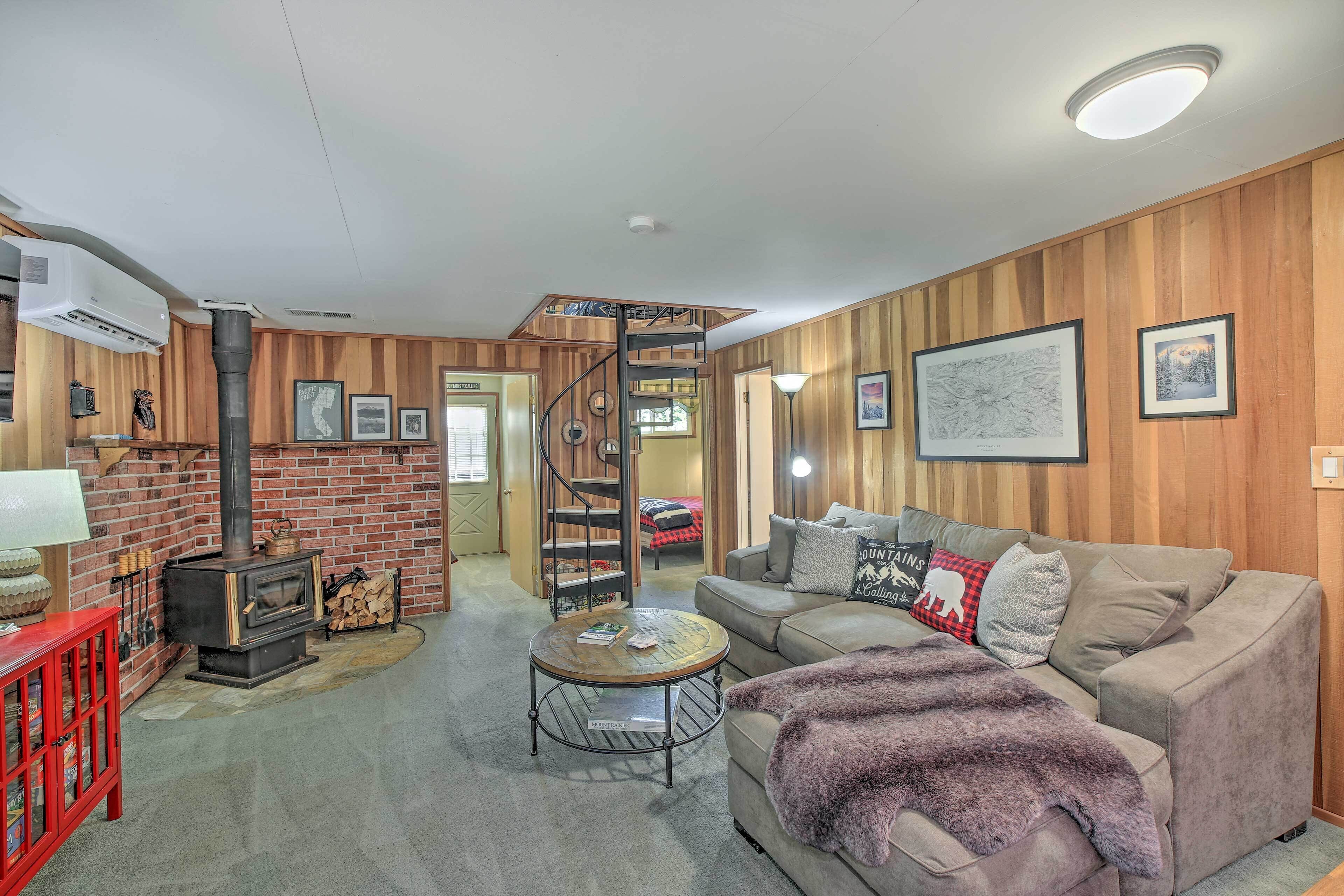 House (2 Bedrooms) | Interior