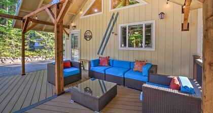 'wandering Elk' Cabin Retreat w/ Golf Access!