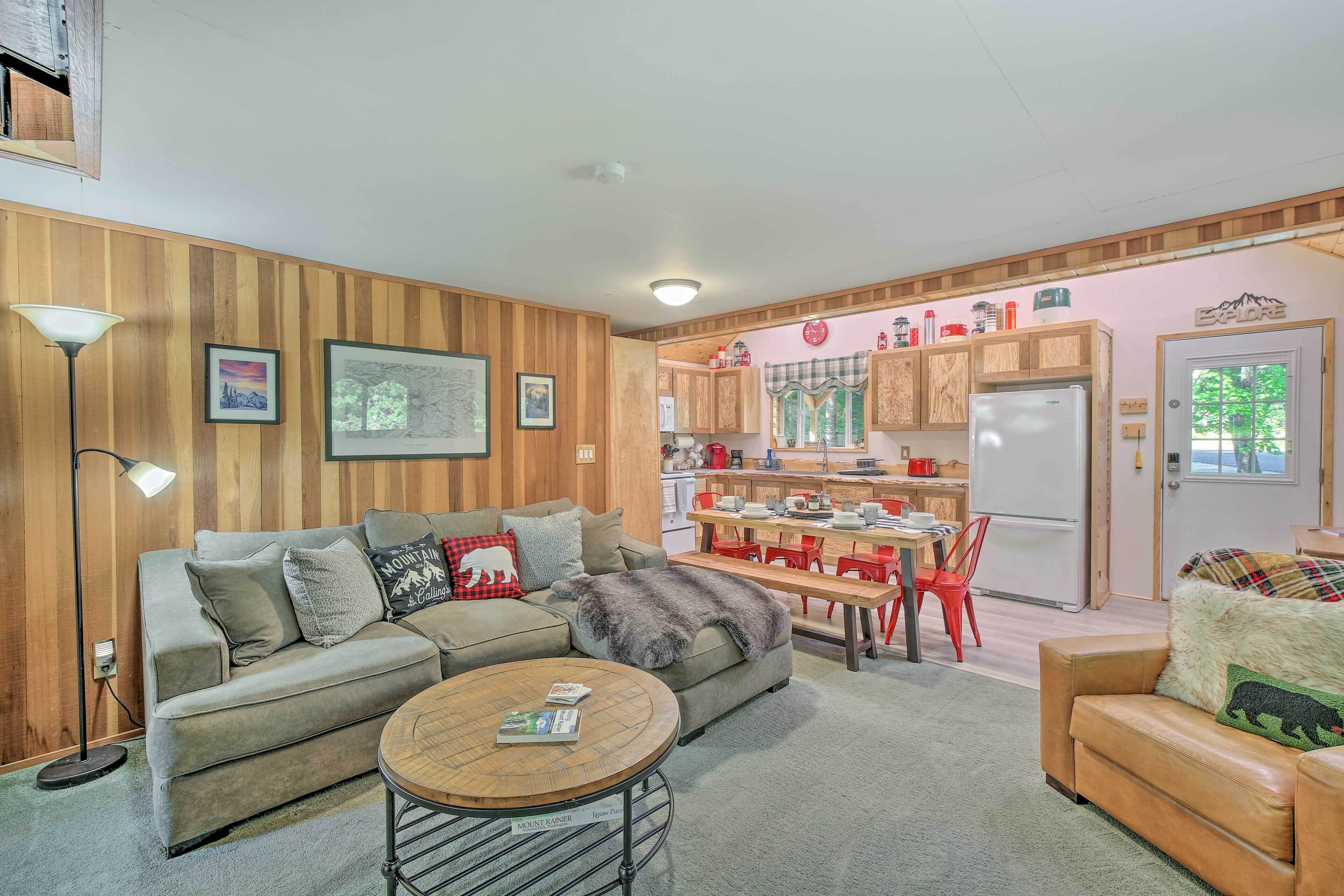 House (2 Bedrooms) | Interior