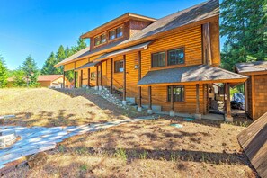 House (5 Bedrooms) | Interior - Ronald Home w/ Direct Cle Elum Lake Access! (Cle Elum)