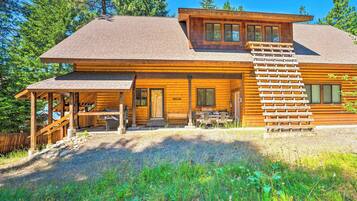 House (5 Bedrooms) | Interior