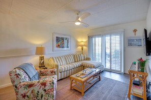 Apartment (2 Bedrooms) | Interior - Resort Condo Steps to Beach: Snowbirds Welcome! (St. Augustine)