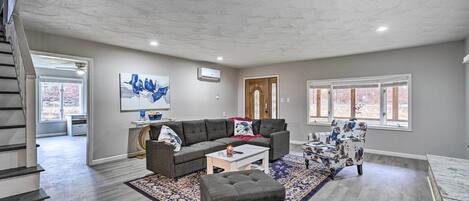 House (3 Bedrooms) | Front of property