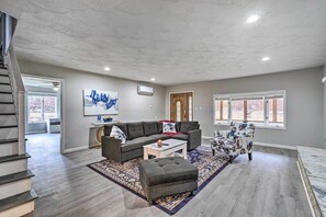 House (3 Bedrooms) | Front of property