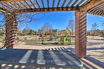 Walk to Netflix Studios: Updated ABQ Getaway!