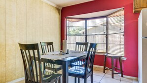 Hus (3 Bedrooms) | Innvendig