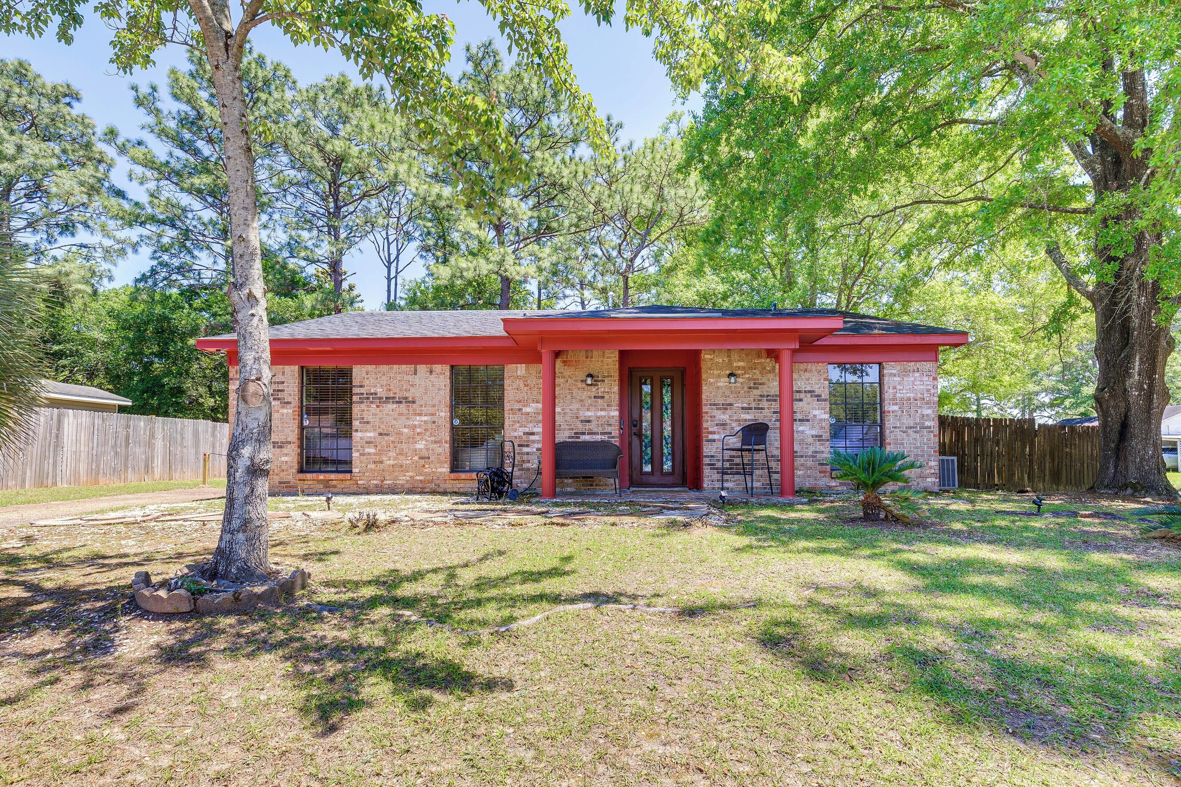 House (3 Bedrooms) | Front of property