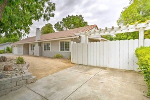 House (3 Bedrooms) | Interior - Bright Concord Home w/ Amenity-packed Patio! (Concord)