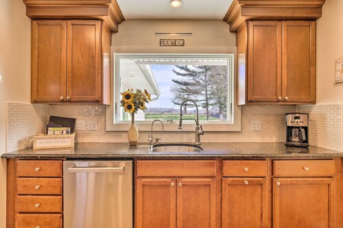 Mattituck Home w/ Fireplaces - Near Wineries