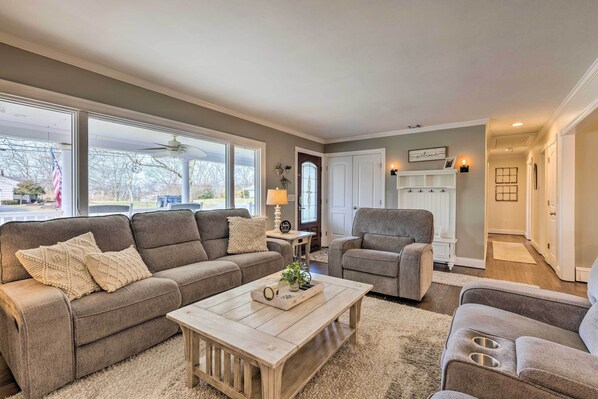 House (3 Bedrooms) | Interior