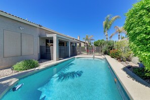 House (3 Bedrooms) | Interior - Private Pool & Patio: Family Retreat in Mesa (Mesa)