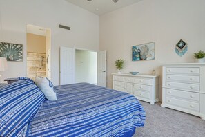 House (3 Bedrooms) | Interior - Private Pool & Patio: Family Retreat in Mesa (Mesa)